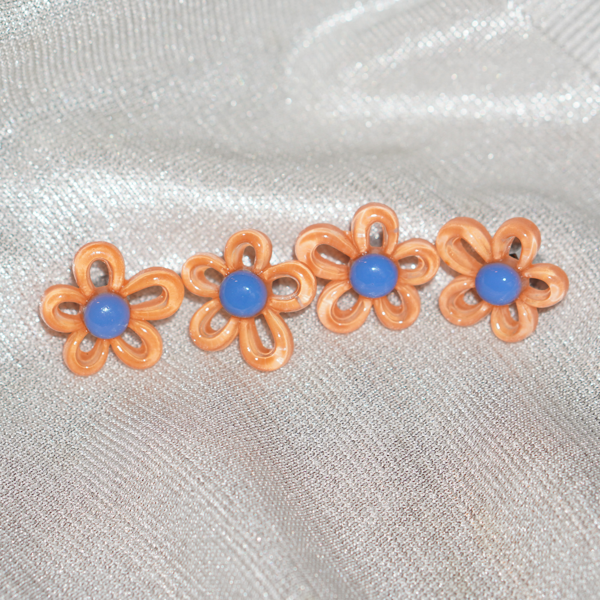 Petal To The Metal Car Charm - Clementine